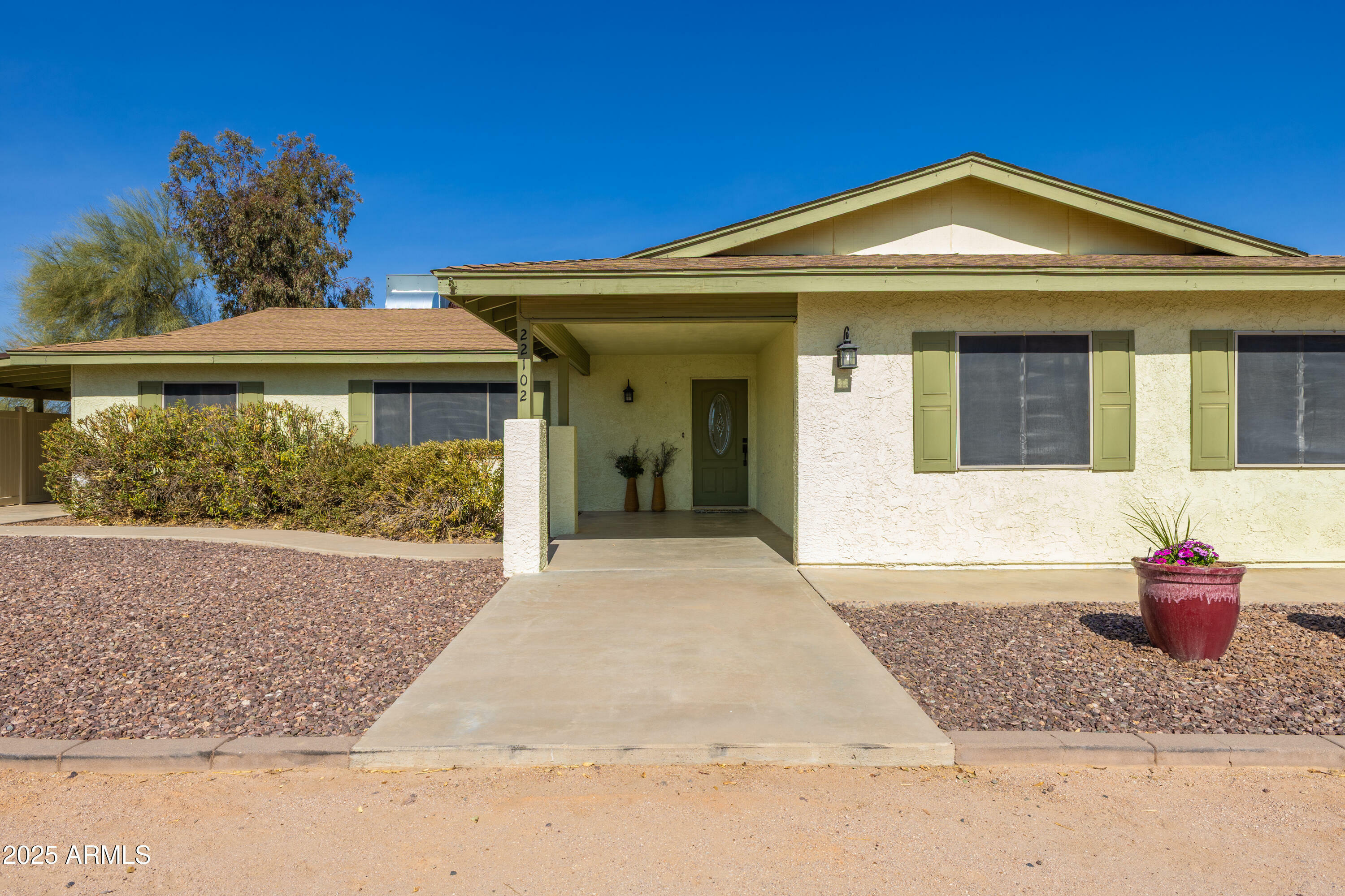 Property Photo: 22102 W Ripple Road AZ 85326