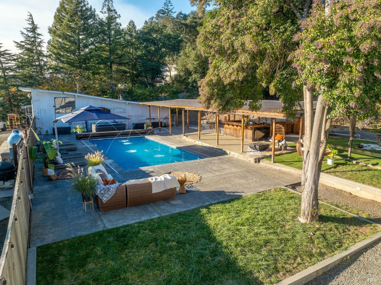 Property Photo:  995 Dry Creek Road  CA 95448 