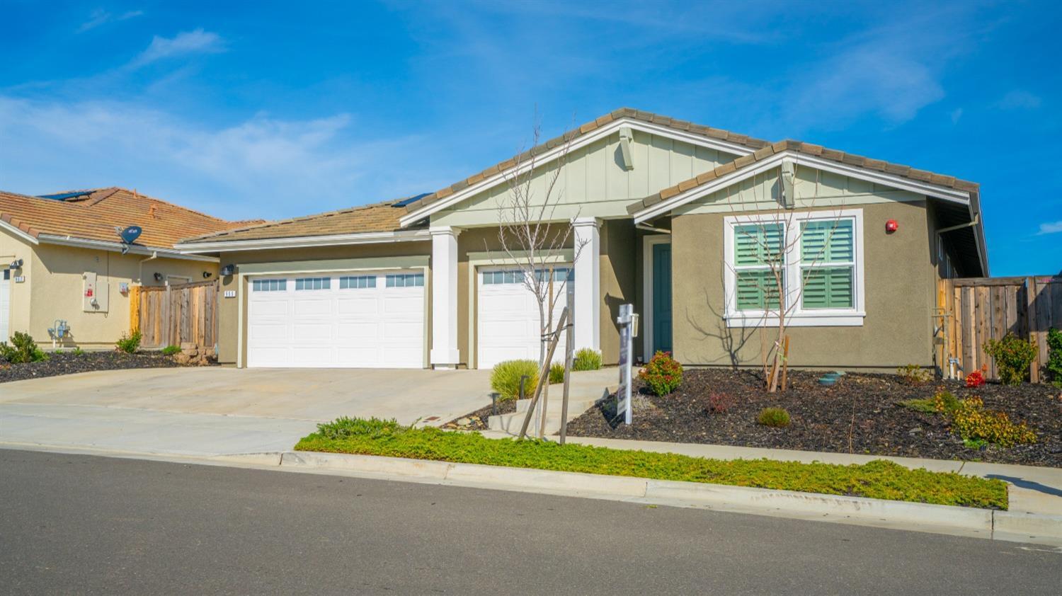 Property Photo: 955 Vasey Street CA 95694