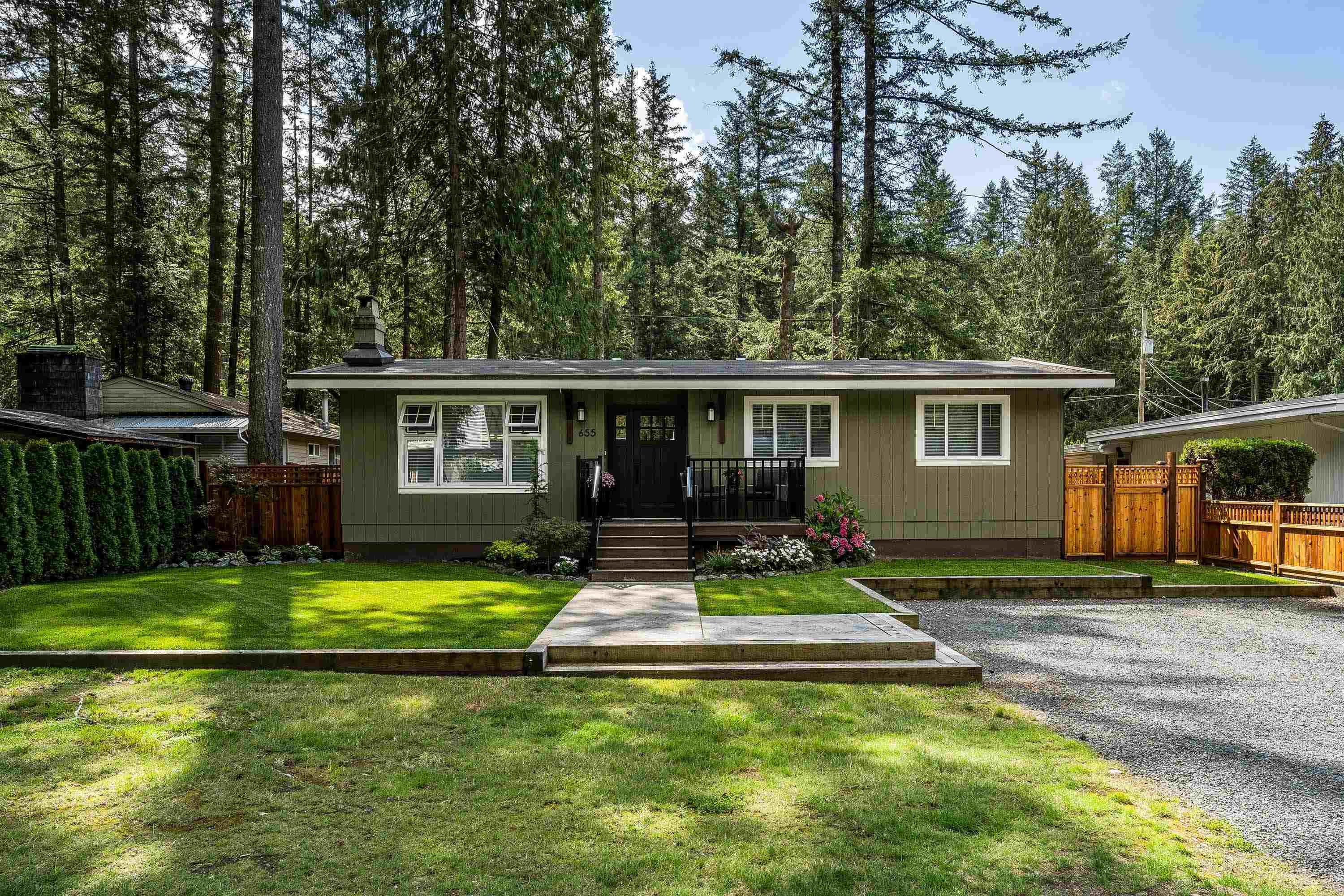 655 Mountain View Road  Cultus Lake BC V2R 4Z6 photo