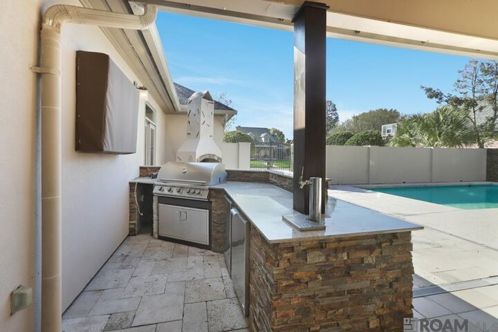 Property Photo: 19523 Arcadian Shores Ave LA 70809