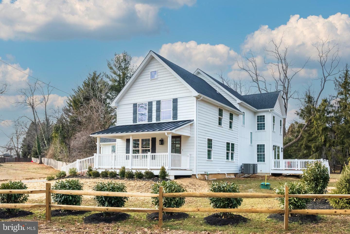 Property Photo:  670 Leopard Road  PA 19312 