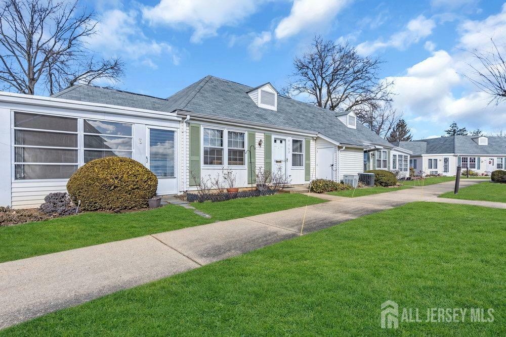 Property Photo:  162 Providence Way  NJ 08831 