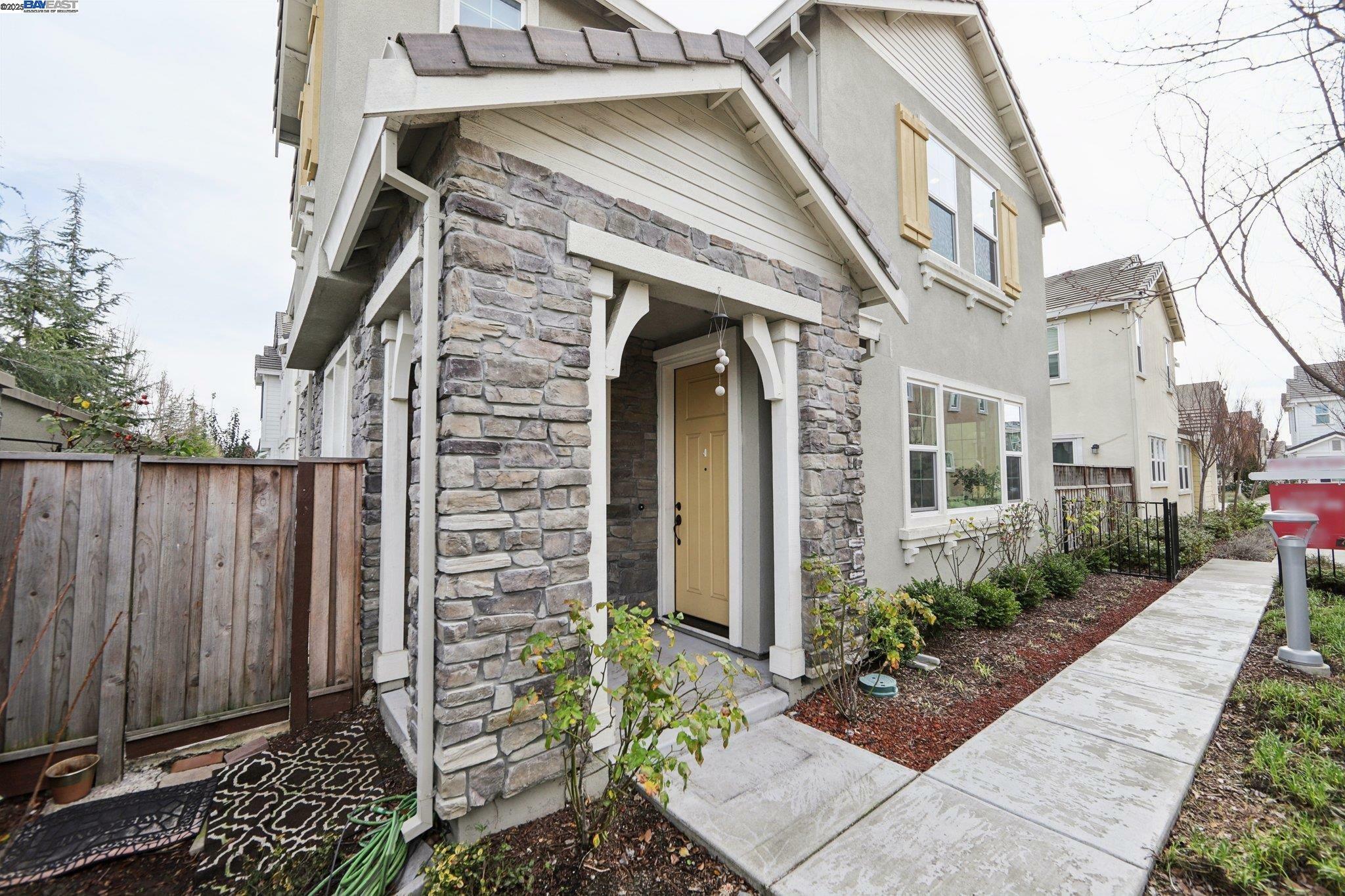 Property Photo:  2612 Admiral Cir  CA 94545 