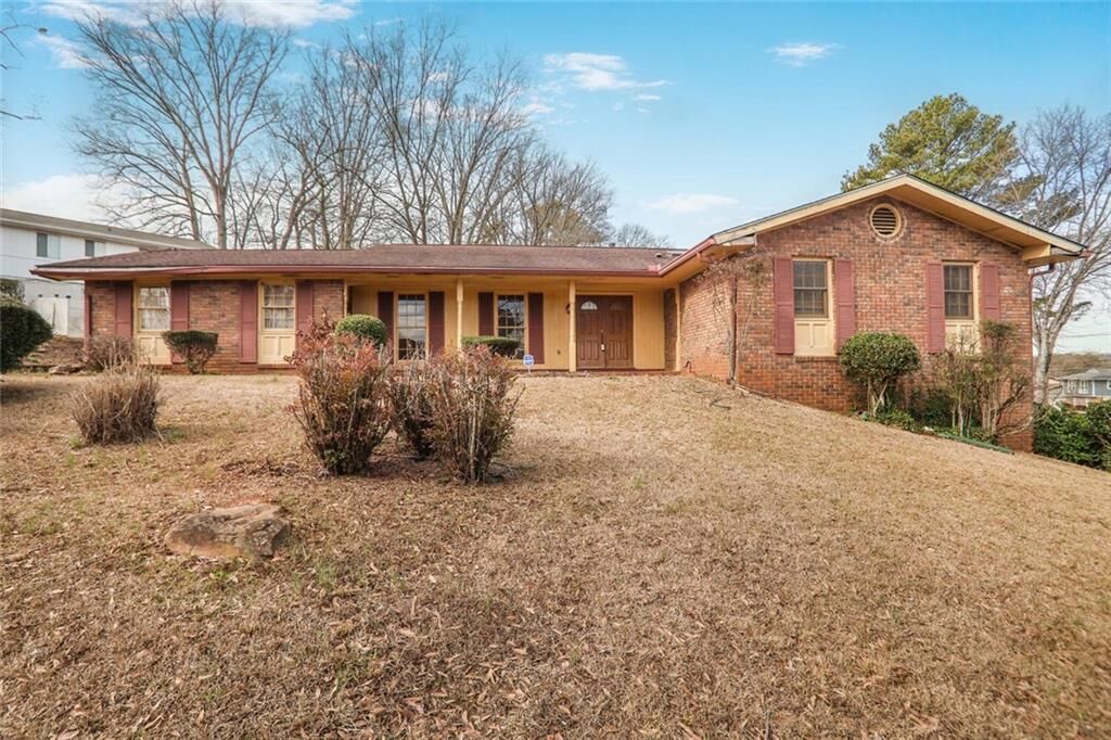 Property Photo:  2165 Sterling Ridge Road  GA 30032 