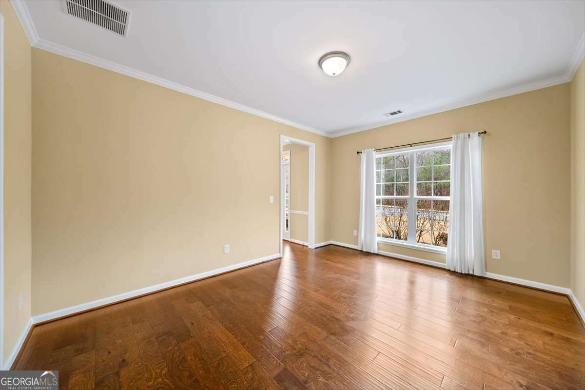 Property Photo: 1105 Fountain Head Lane GA 30043