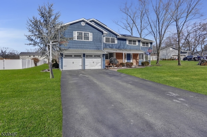 Property Photo:  30 Holly Dr  NJ 07950 