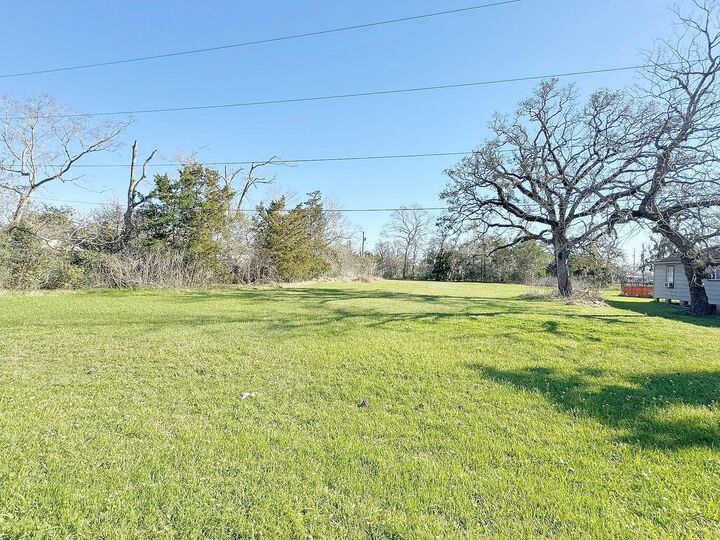 Property Photo:  0 W Elm Street  TX 77422 