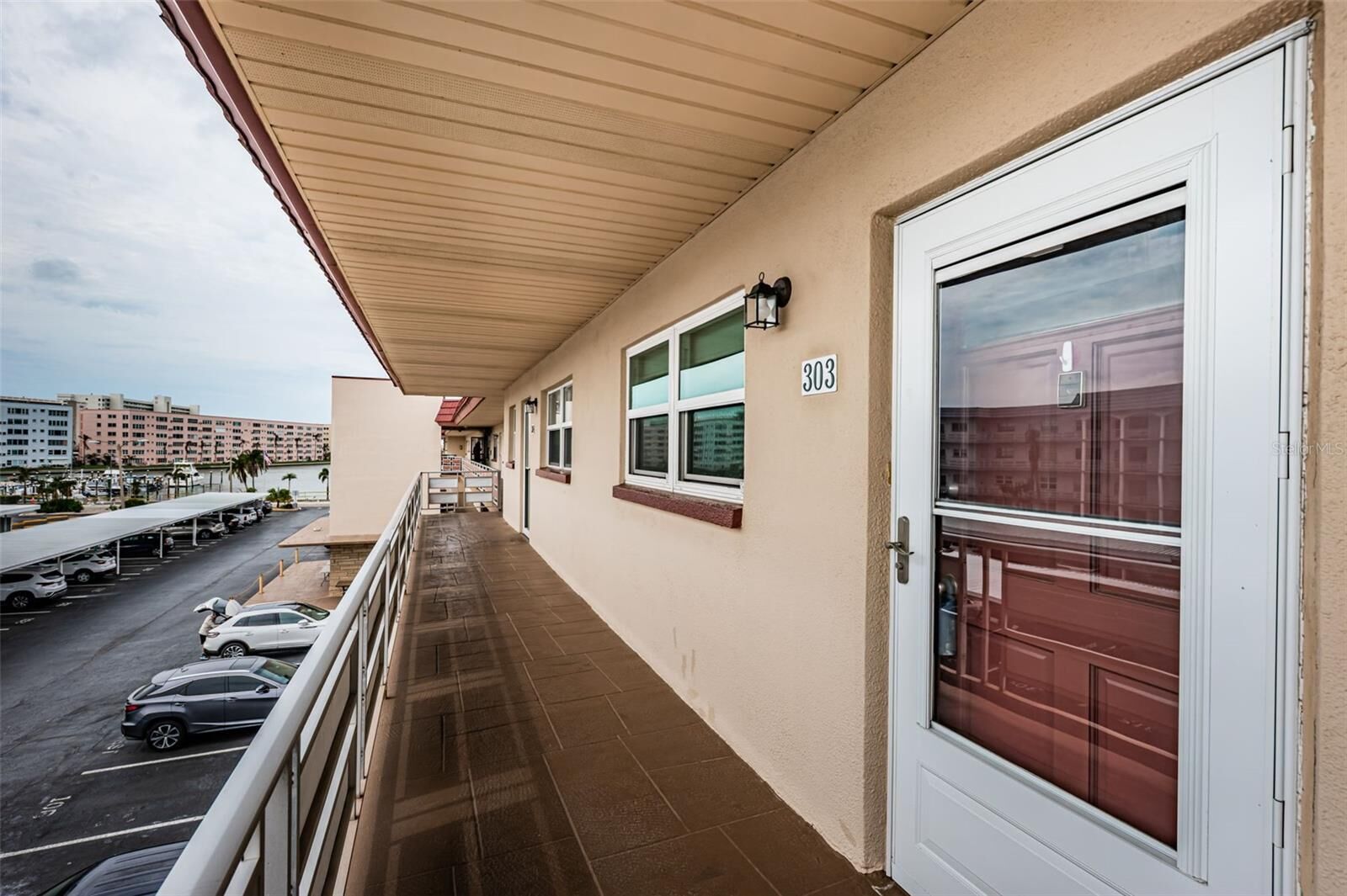 Property Photo: 3010 59th Street S 303 FL 33707