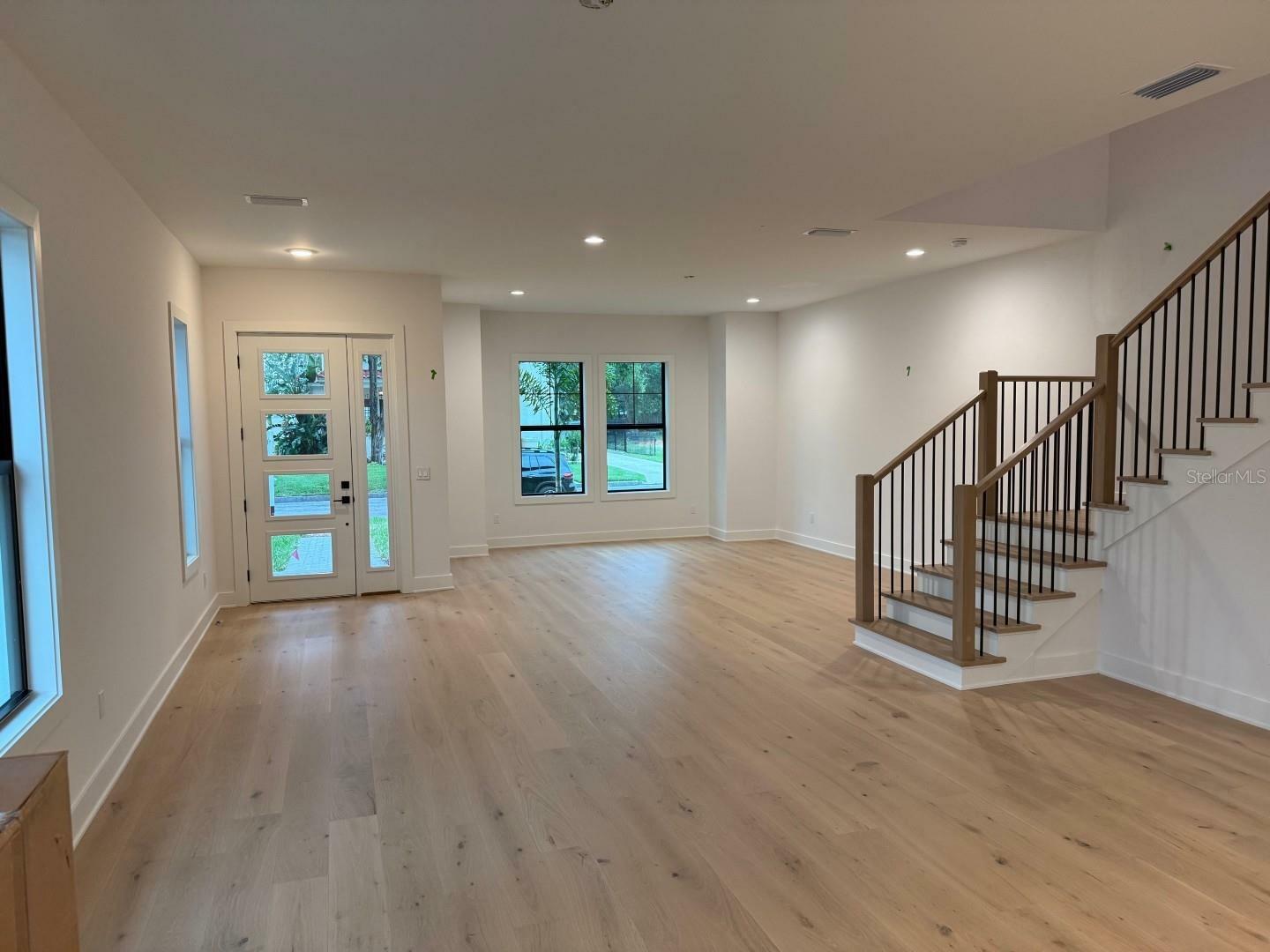 Property Photo: 418 W Frances Avenue 2 FL 33602