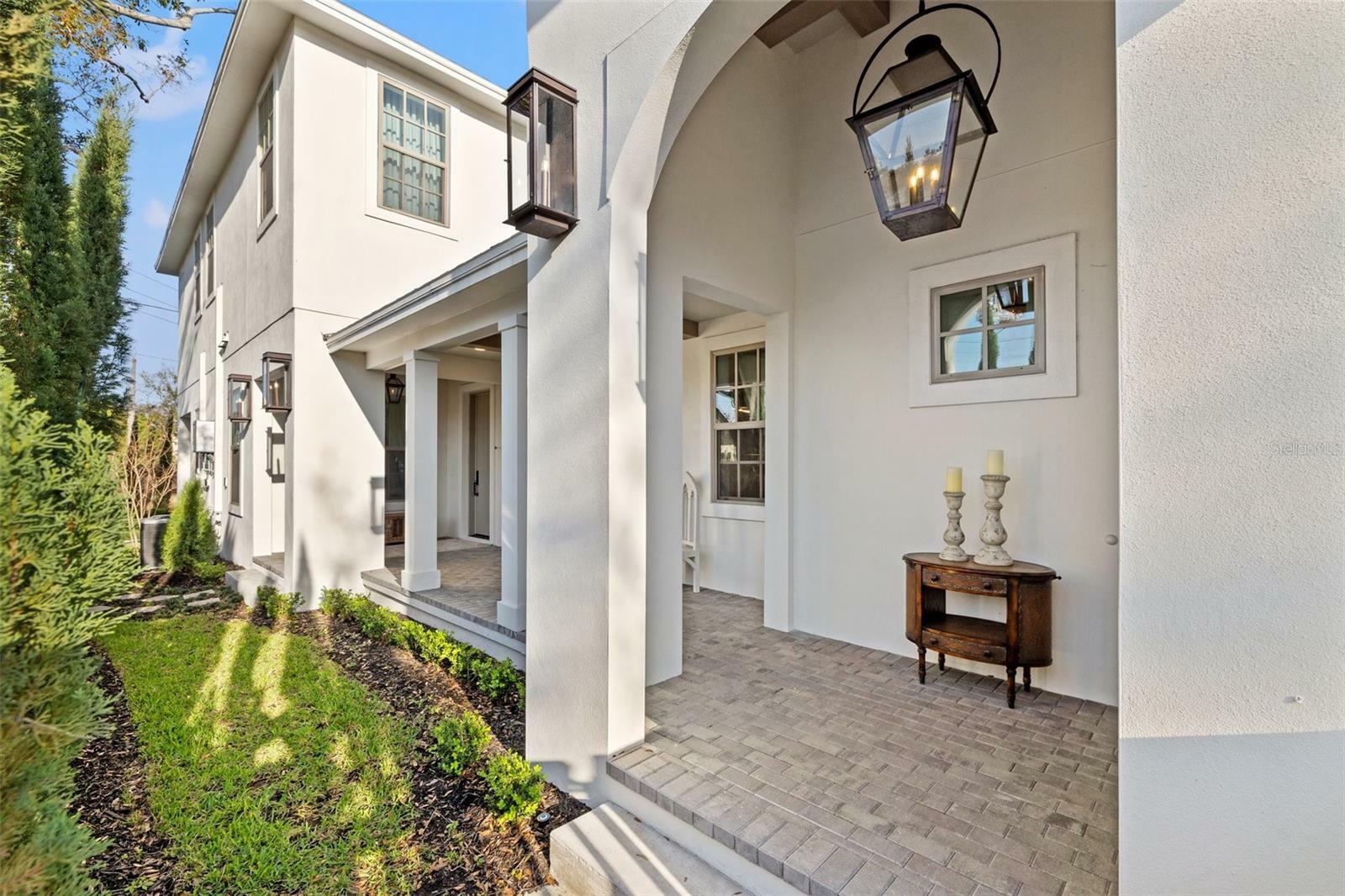 Property Photo: 3721 Iris Street N FL 33704