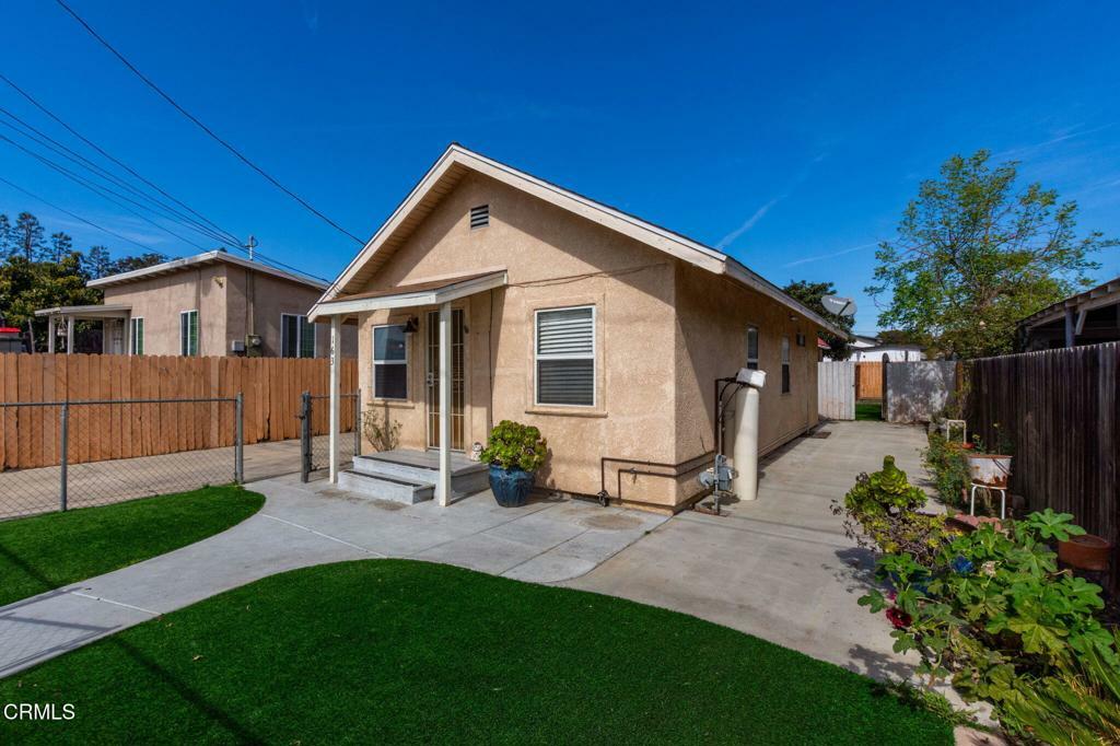 Property Photo:  163 Bell Way  CA 93001 