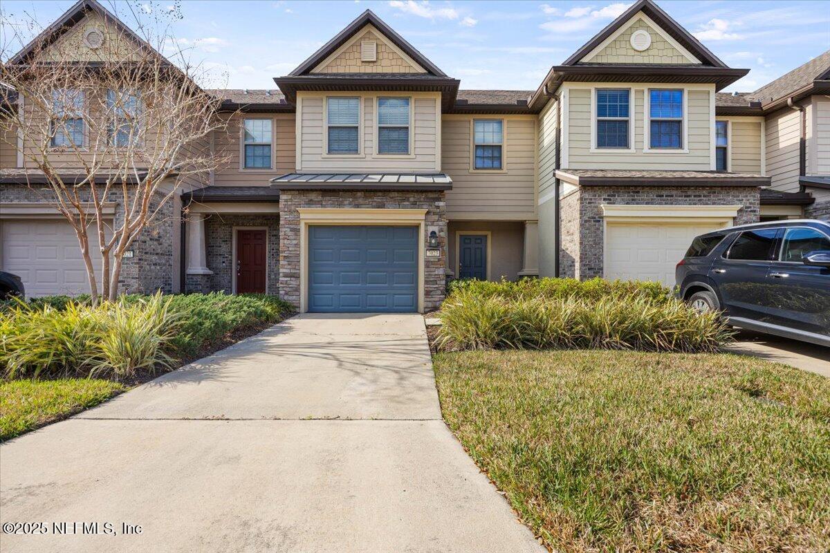 Property Photo:  7023 Buroak Court  FL 32258 