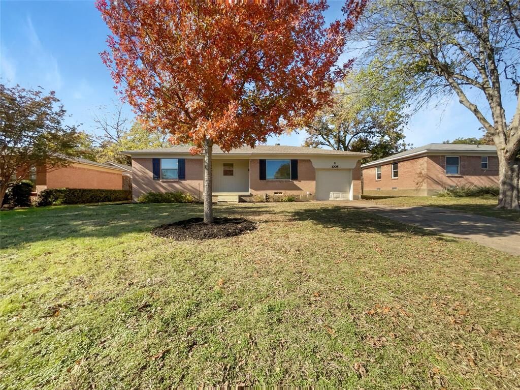 Property Photo:  1005 Lorrie Drive  TX 75080 