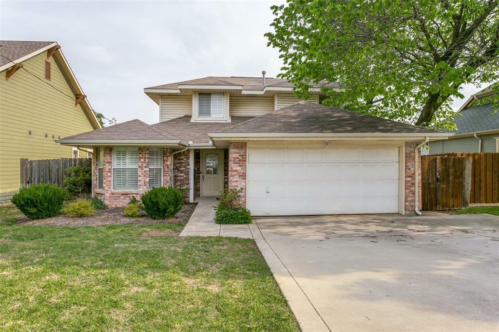 Property Photo:  617 E Texas Street  TX 76051 