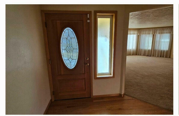 Property Photo: 1896 Canyon Avenue OR 97504