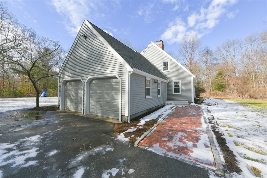 Property Photo:  10 Briggs Lane  MA 02769 