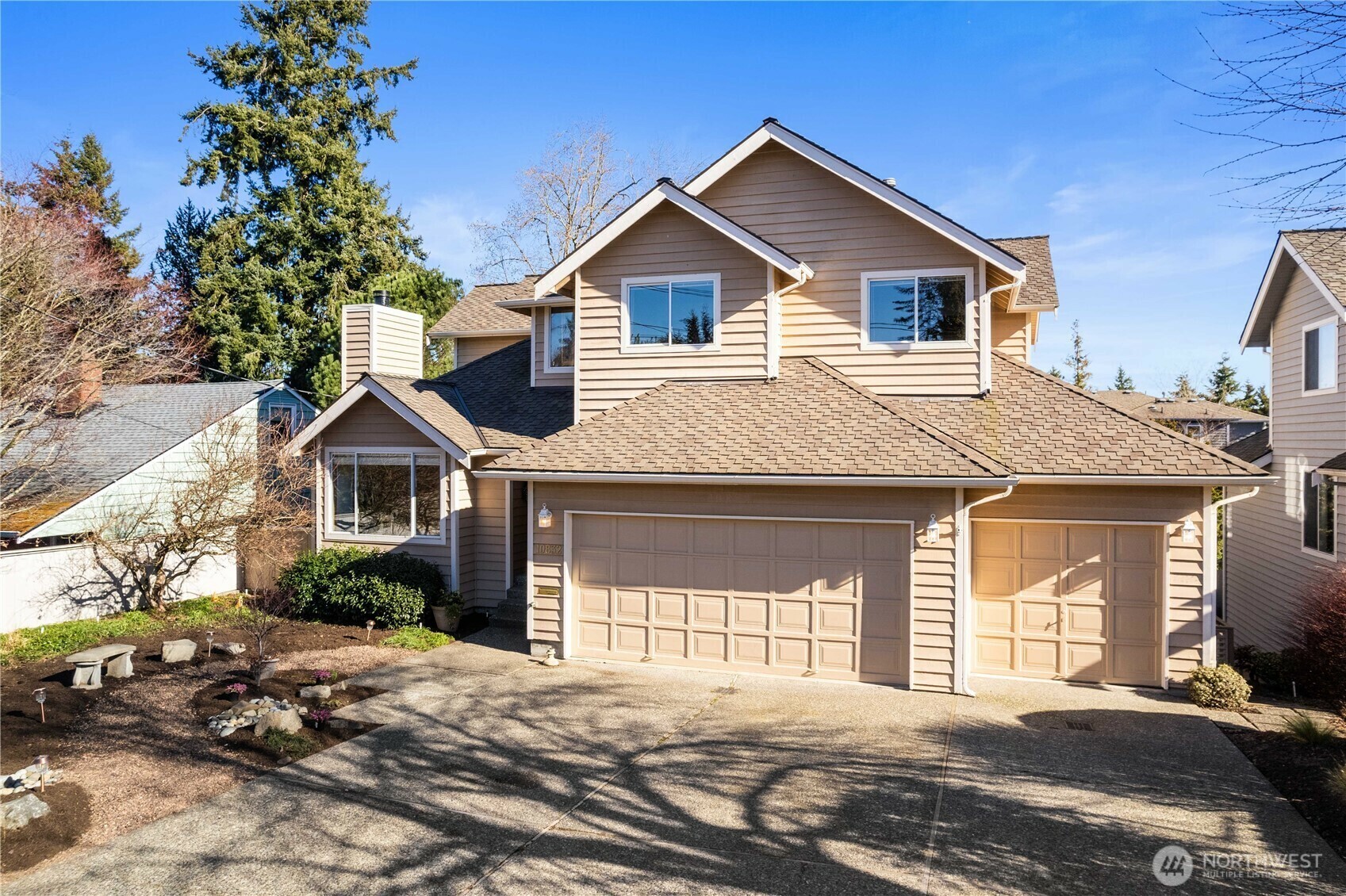 Property Photo:  10832  36th Avenue SW  WA 98146 