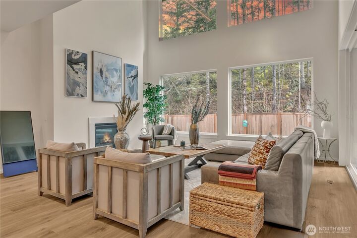Property Photo: 1450 Pratt Avenue SE WA 98045
