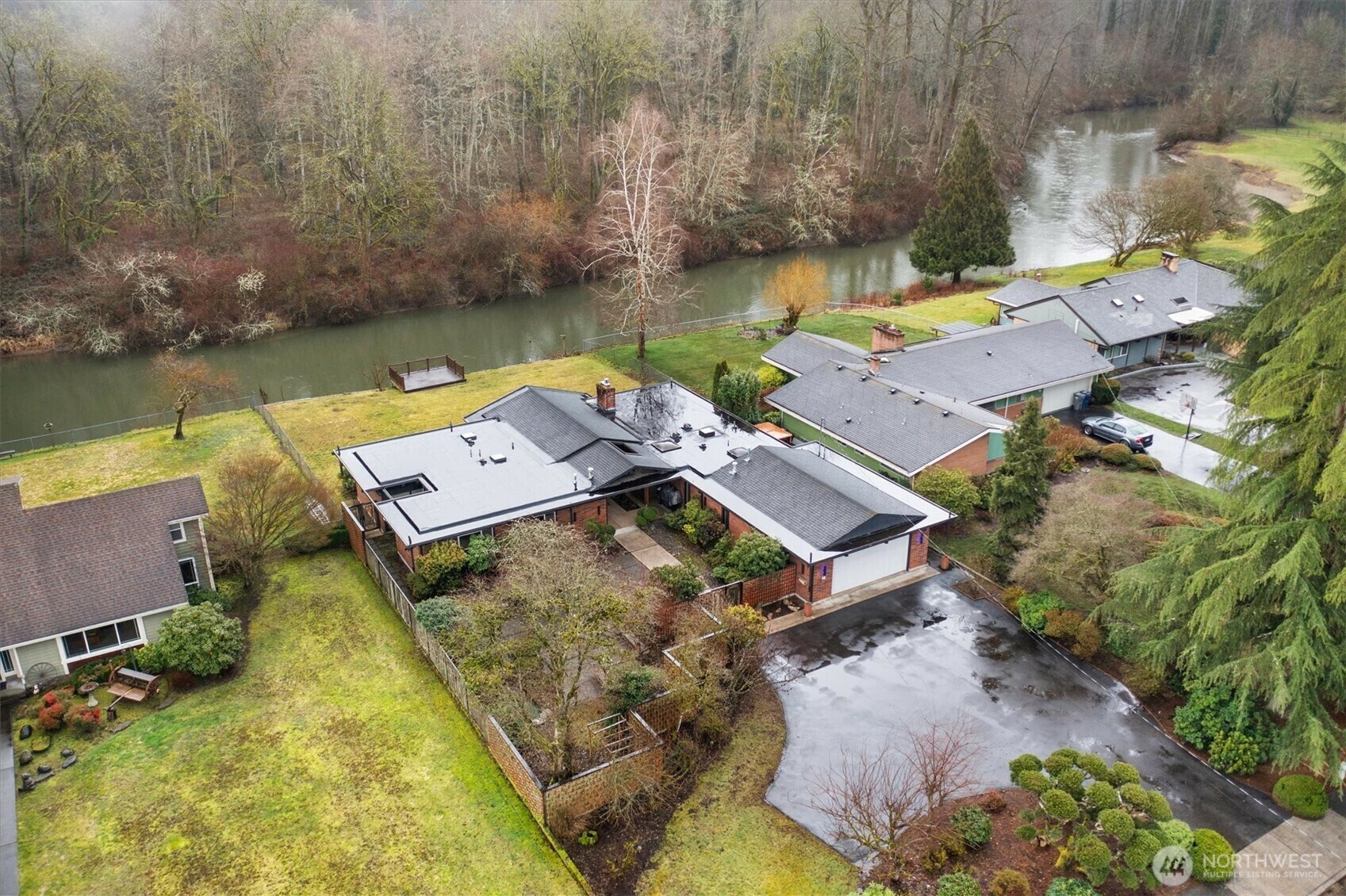 Property Photo:  16  Riverview Drive NE  WA 98002 