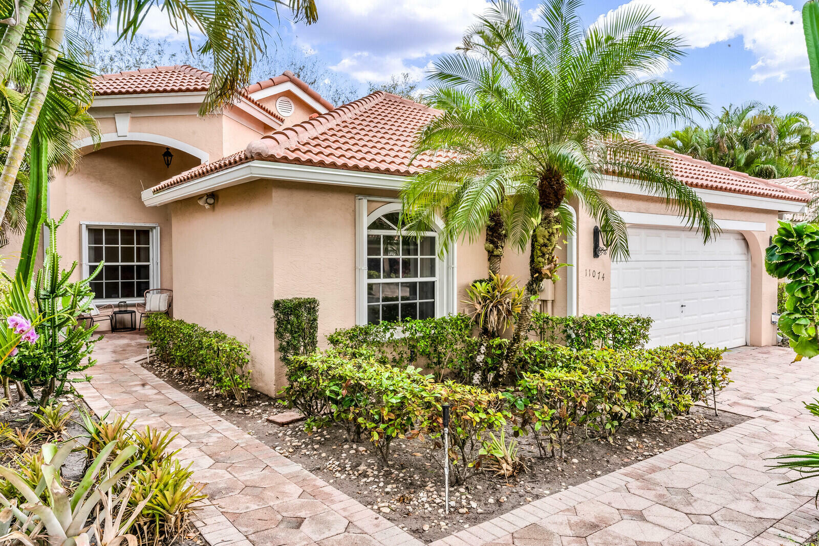 Property Photo:  11074 Springbrook Circle  FL 33437 