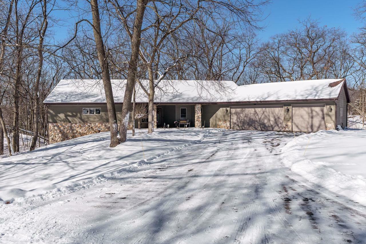 Property Photo: 5123 North Northwood Trace WI 53545