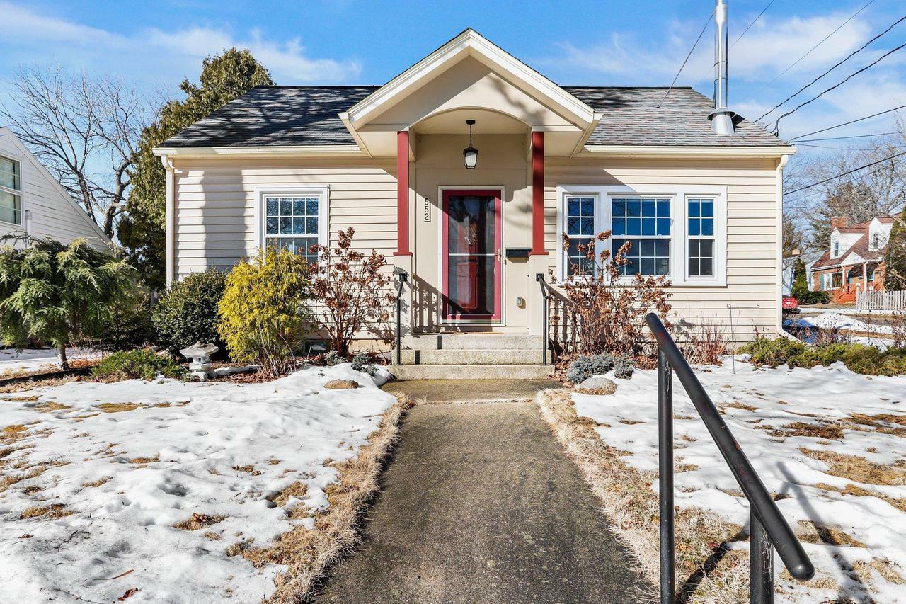 Property Photo: 552 Toepfer Avenue WI 53711