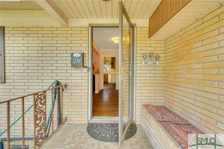 214 Oxford Drive  Savannah GA 31405 photo