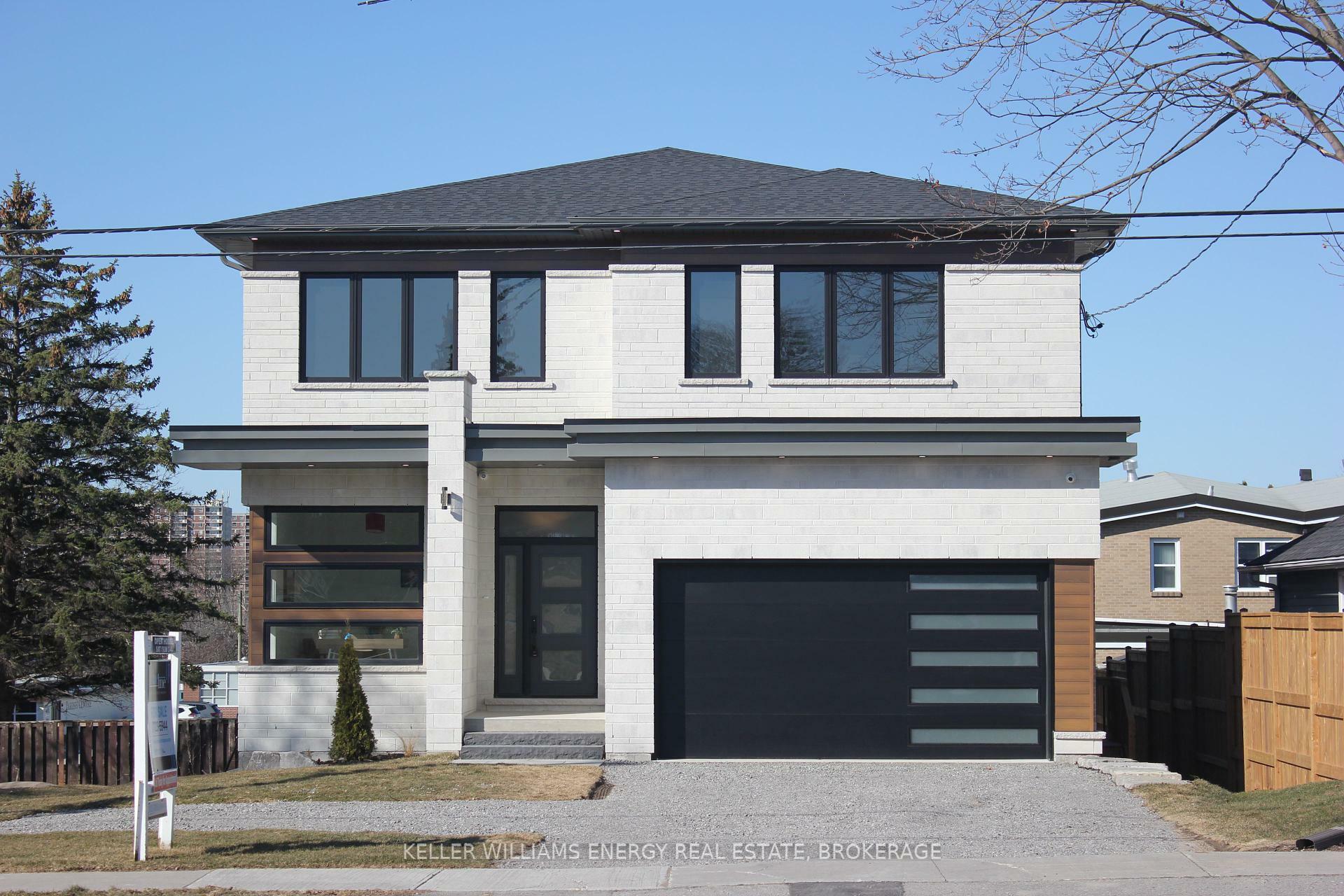 Property Photo: 120B Cochrane Street ON L1N 5H8