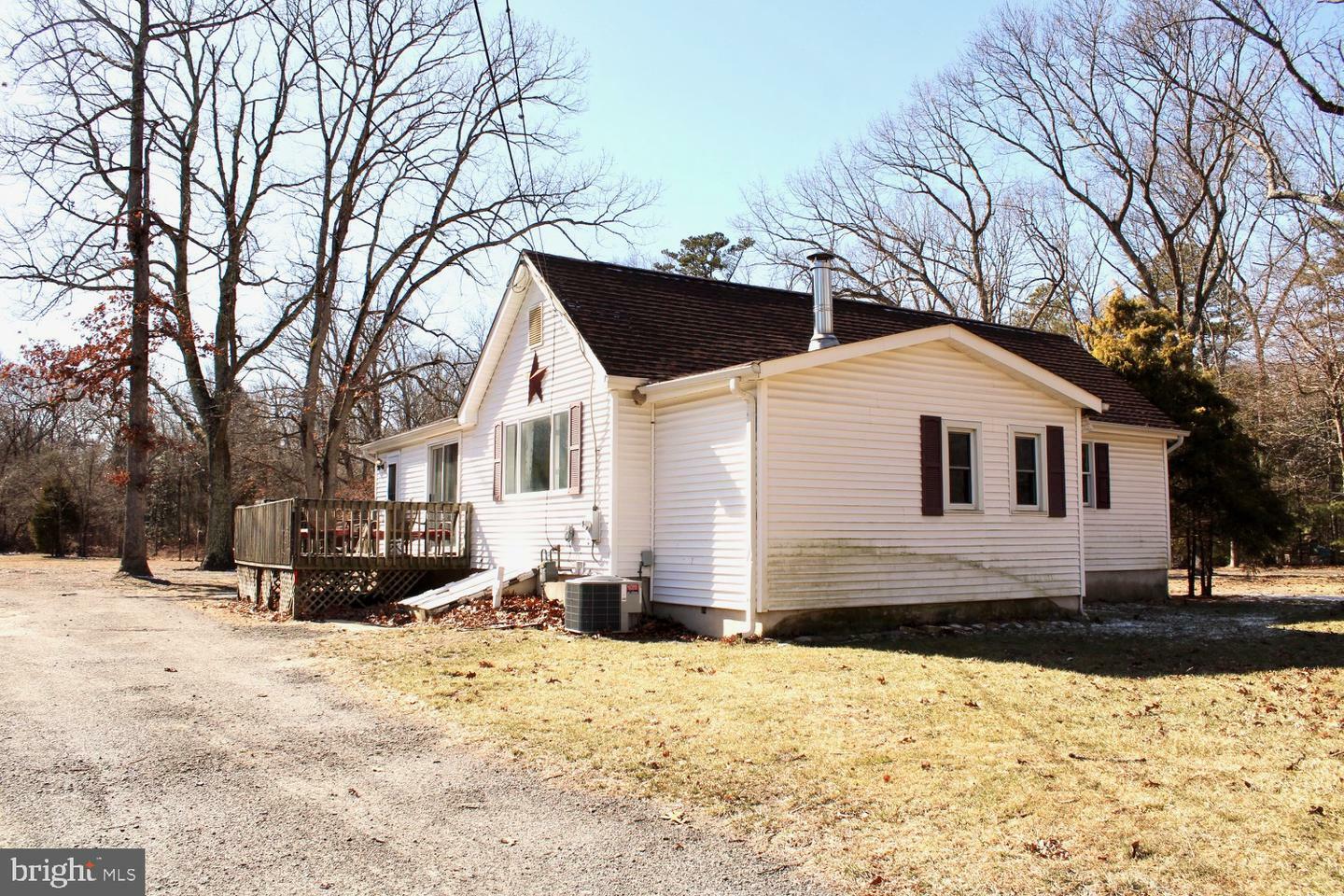 Property Photo:  73 Hawkin Road  NJ 08088 