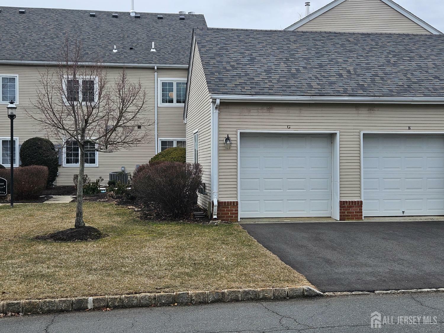 Property Photo:  1 Rutland Lane  NJ 08831 