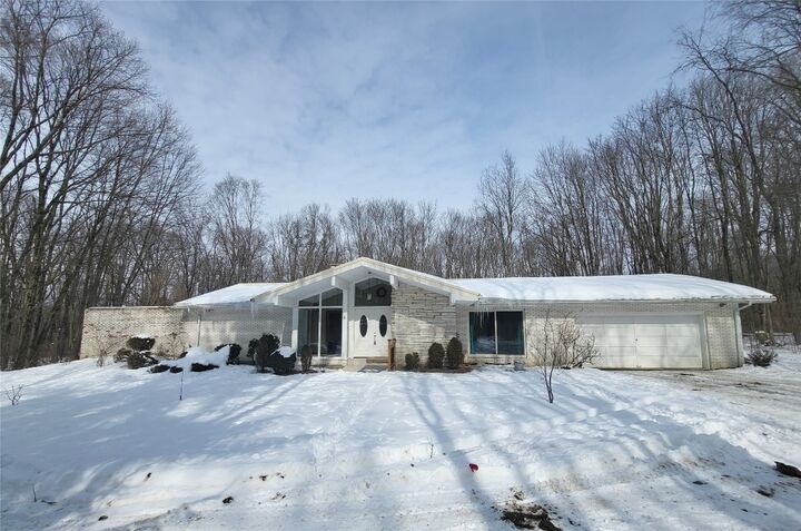 19074 E Cole Drive  Meadville PA 16335 photo