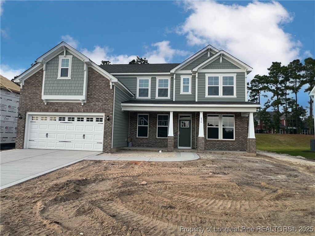 Property Photo: 636 Cresswell Moor Way NC 28311