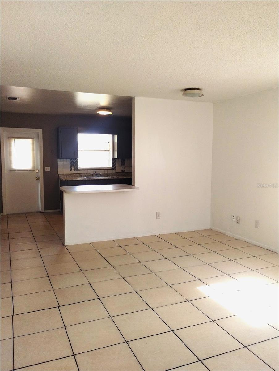 Property Photo: 325 W Pierce Street 2 FL 33850