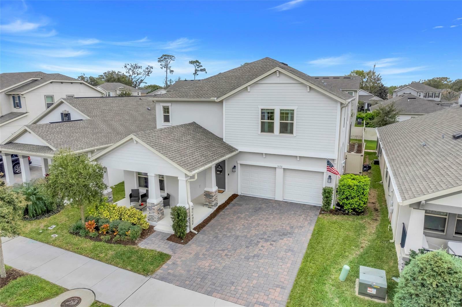 Property Photo: 1472 Rushing Rapids Way FL 32708