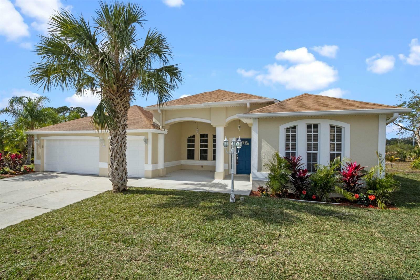 Property Photo: 113 Grand Reserve Court FL 33837