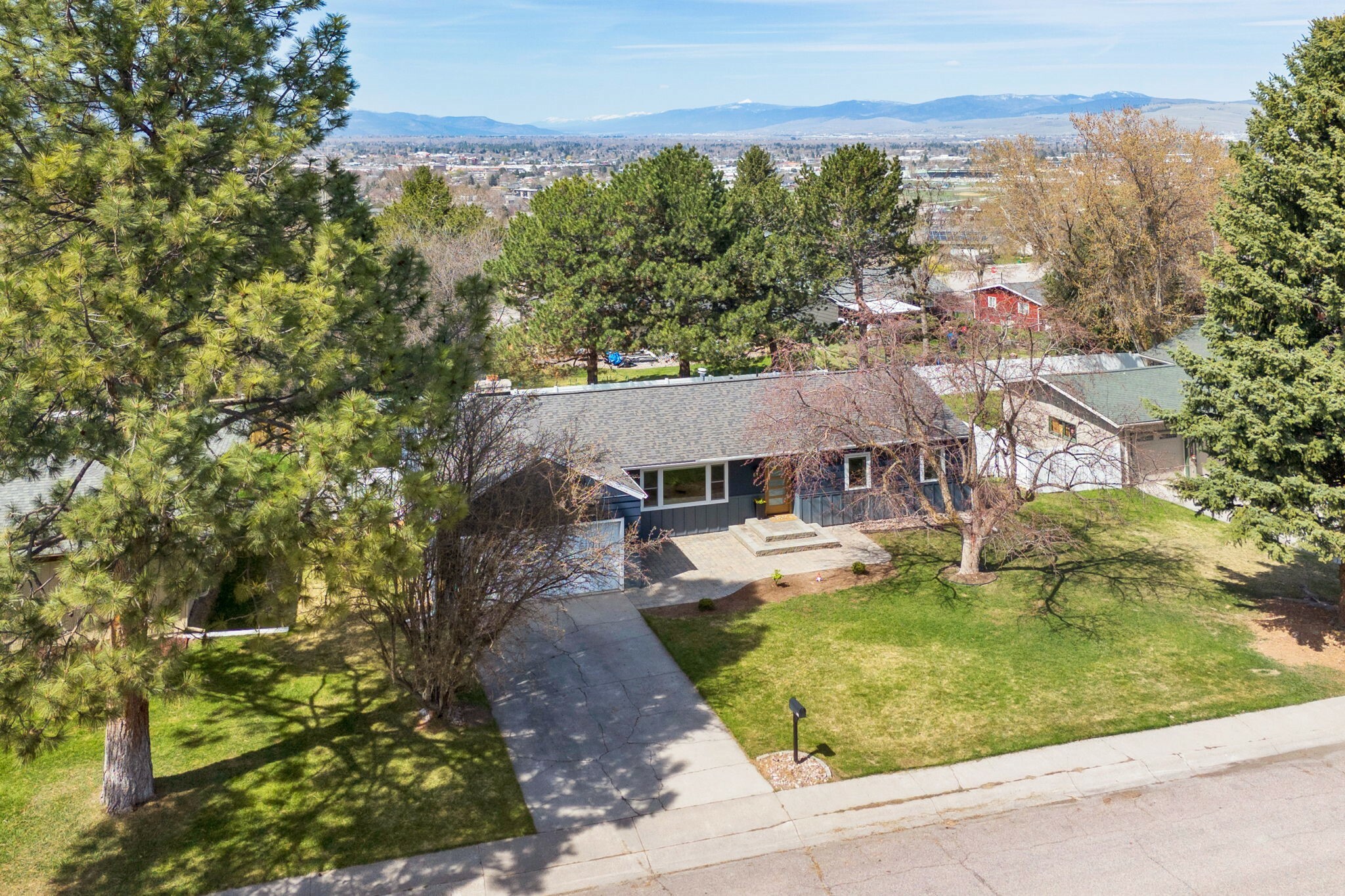 Property Photo: 613 Continental Way MT 59803