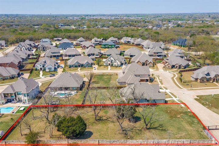 Property Photo:  1706 Scarborough Drive  TX 76001 