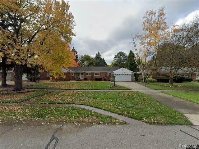 18841 Rainbow Drive  Lathrup Village MI 48076 photo