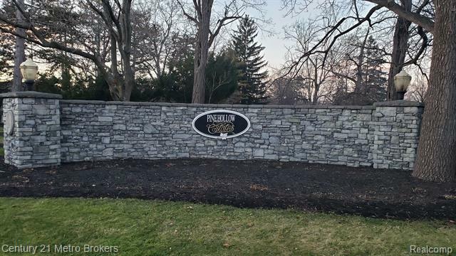 6330 Bridle Path  Grand Blanc Twp MI 48439 photo