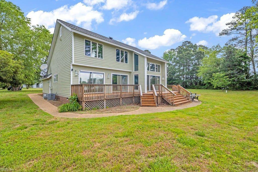 Property Photo: 8833 Coles Landing Dr VA 23061