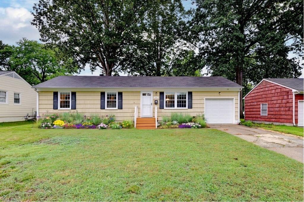Property Photo: 245 Benns Rd VA 23601