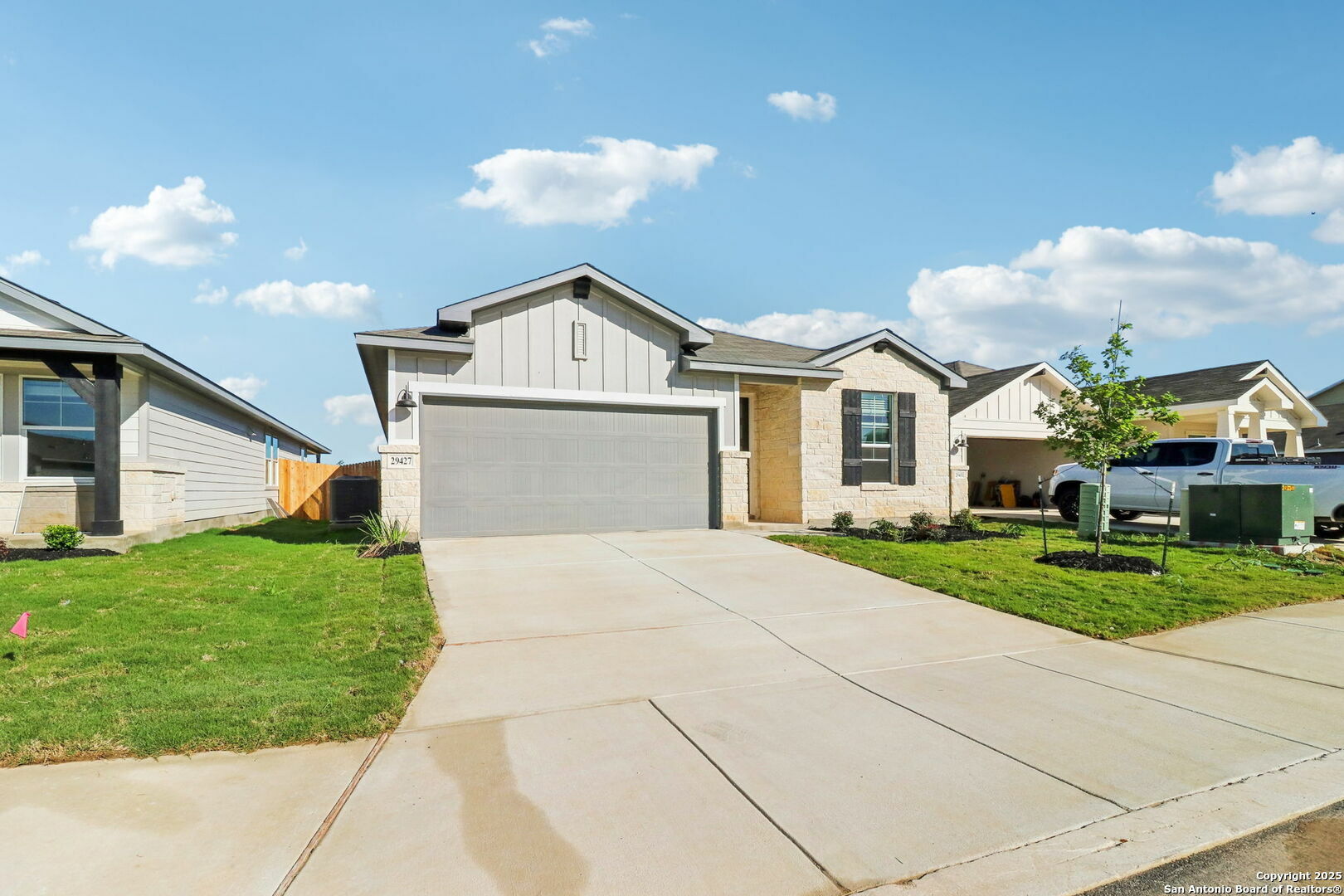 Property Photo: 29427 Clanton Pass TX 78260