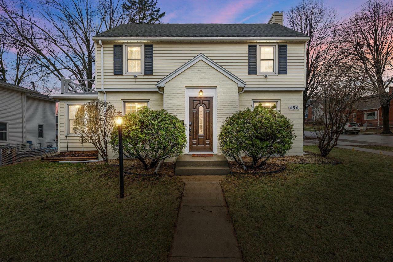 Property Photo: 434 Toepfer Avenue WI 53711