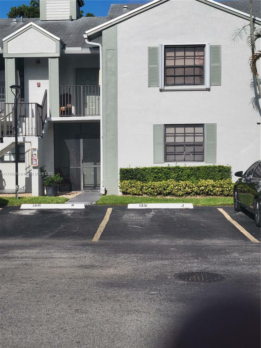 Property Photo:  1331 S Franklin Ave 1331 J  FL 33034 