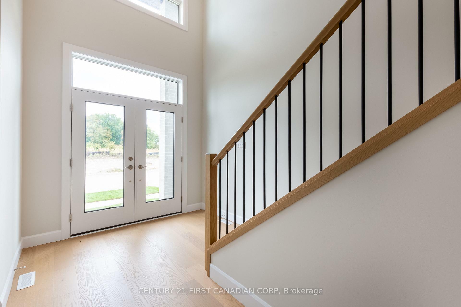 Photo de la propriété: 6453 Royal Magnolia Ave W ON N6P 0K2
