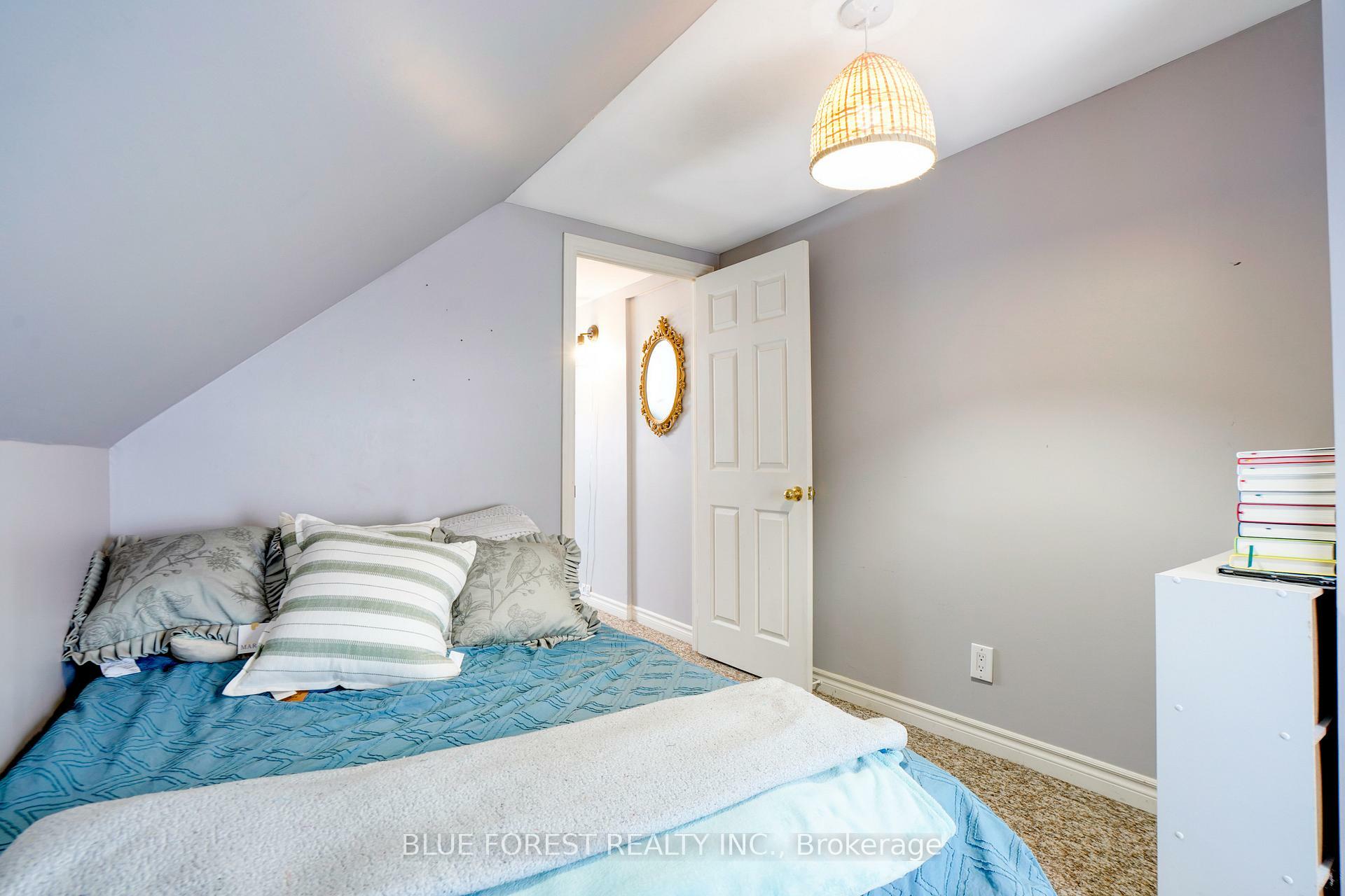 Property Photo: 22430 Adelaide Road ON N0L 1W0