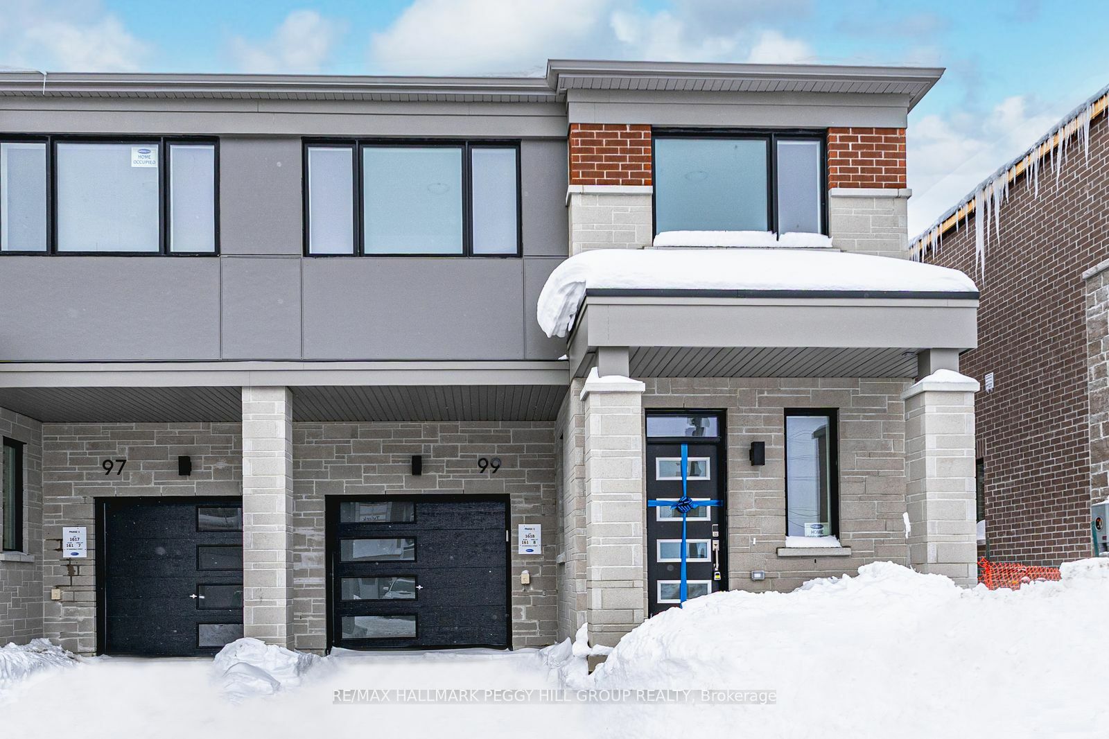 99 Ennerdale St  Barrie ON L9J 0Z9 photo