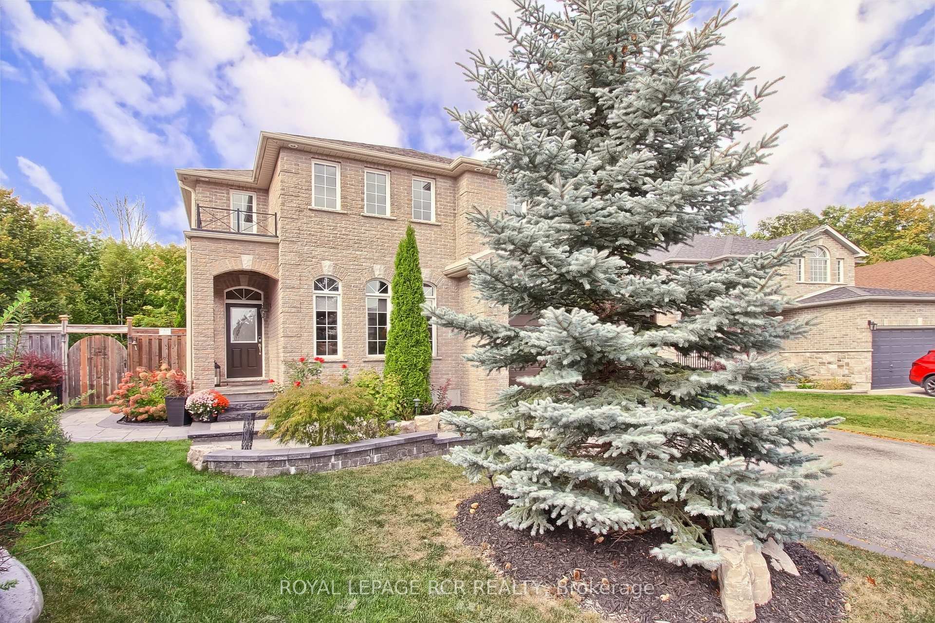 Property Photo: 1047 Nantyr Dr ON L9S 0A8