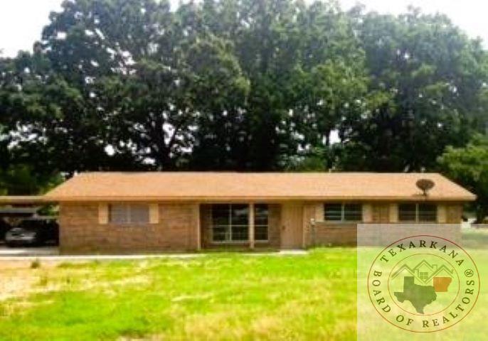 Property Photo: 200 E Walters TX 75570